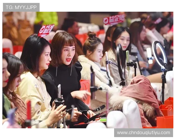 关注斗球直播官方微信获取最全的足球比赛直播和精彩赛事回放